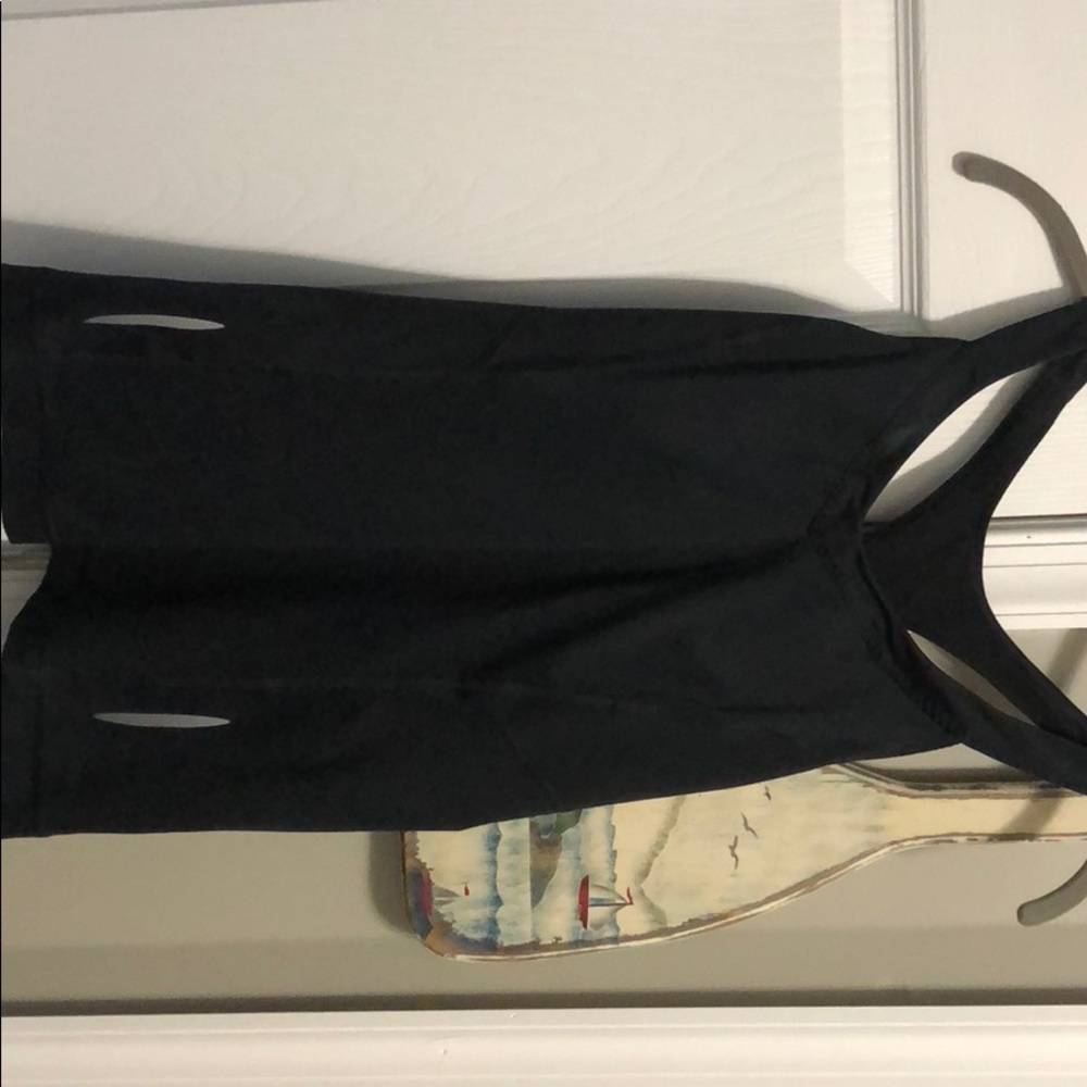 Women’s UA tank